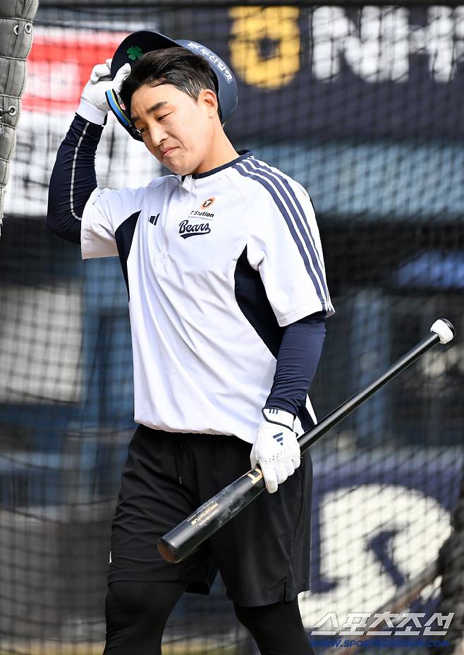 17일 잠실구장에서 열린 두산과 KIA의 경기. 두산 손아섭이 훈련을 하고 있다. 잠실=박재만 기자 pjm@sportschosun.com/2026.04.17/