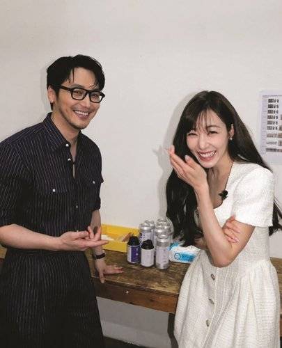 올해 초 혼인신고 소식을 전한&nbsp;배우 변요한과 가수 티파니 커플.