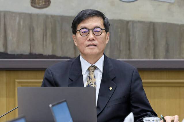 10일 서울 중구 한국은행에서 열린 금융통화위원회에 참석한 이창용 한국은행 총재.(사진=한국은행)