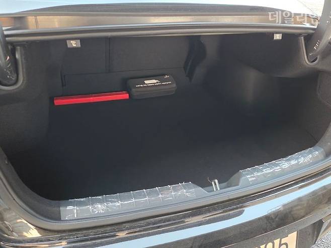 기아 2026년형 K5 하이브리드 트렁크. ⓒ데일리안 정진주 기자