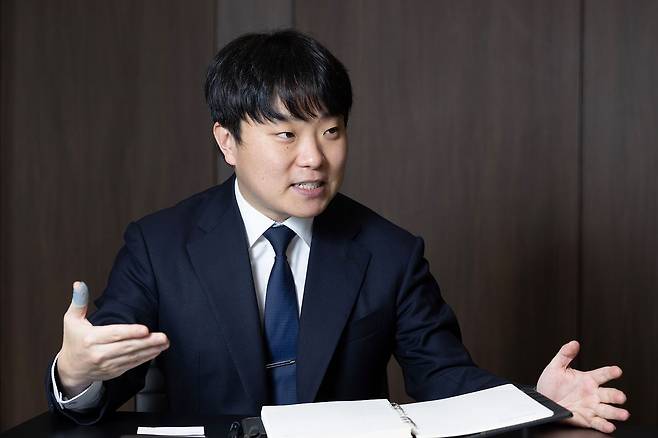 평검사 신분으로 퇴직한 송승환 변호사. 전민규 기자