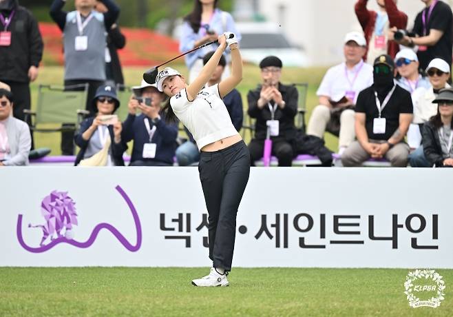 19일 1번 홀에서 티샷을 하고 있는 김민선. KLPGA 제공
