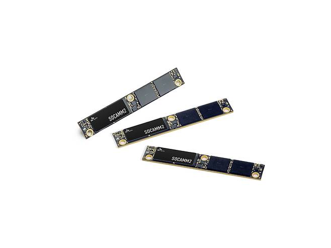 SK하이닉스가 20일 10㎚(나노미터·10억분의 1m)급  6세대(1c) D램 공정이 적용된 ‘소캠2’를 양산한다고 밝혔다. 소캠2는 엔비디아의 최신 인공지능(AI) 가속기에 탑재될 예정이다. 사진 제공=SK하이닉스