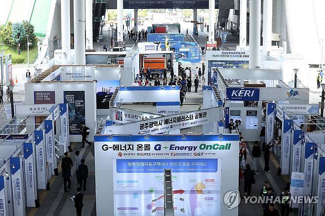 2026 대한민국 기후환경에너지 대전 (여수=연합뉴스) 김혜인 기자 = 20일 전남 여수 세계박람회장 엑스포디지털갤러리에서 '2026 대한민국 기후환경에너지 대전'이 열리고 있다. 2026.4.20 in@yna.co.kr