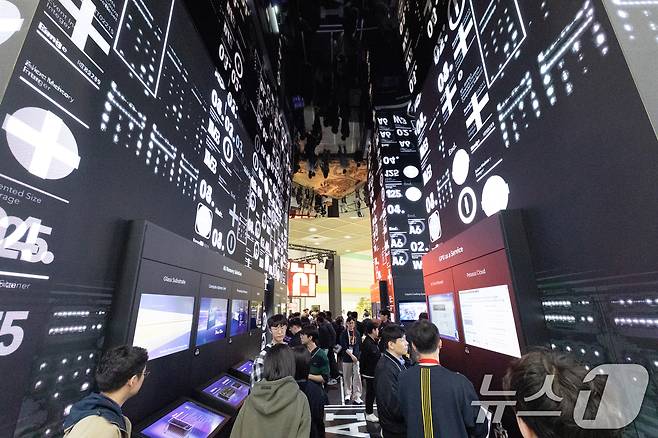 '2025 월드 IT쇼' 현장. 2025.4.24 ⓒ 뉴스1 이승배 기자