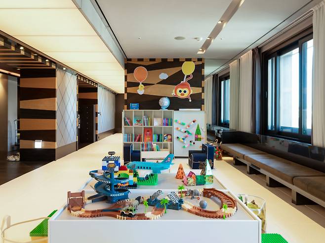 더 플라자 제공