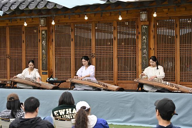 2025년 남산 마당페스타 공연 사진. 서울남산국악당