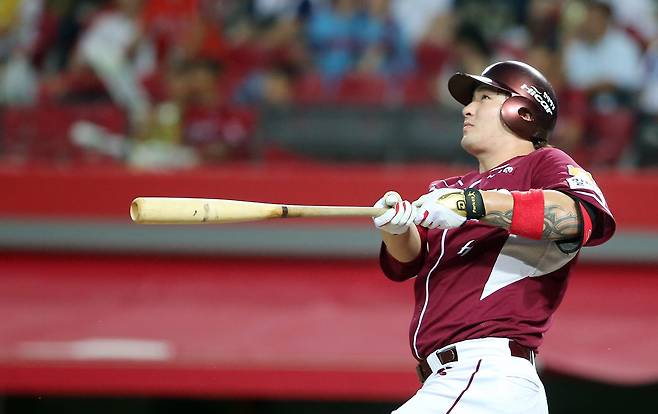 홈런왕 박병호 26일 은퇴식을 갖는 박병호 키움 코치