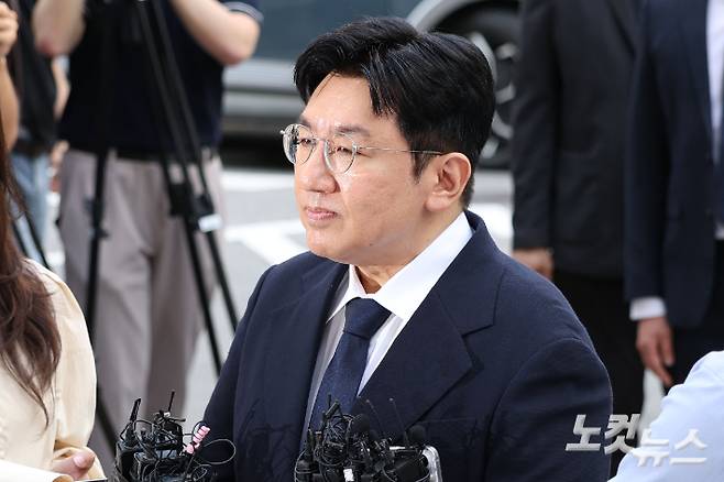 사기적 부정거래 혐의를 받는 방시혁 하이브 의장. 류영주 기자