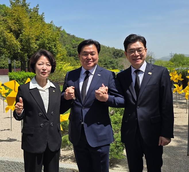 왼쪽부터 민주당 추미애 경기도지사 후보, 임병택 시흥시장 후보, 정원오 서울시장 후보. 독자 제공