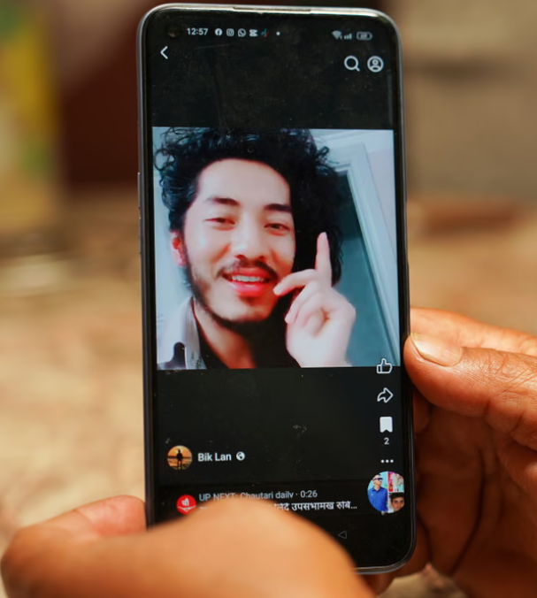 네팔 출신의 비크란 라마(32, 사진)가 지난해 12월 7일 시드니 제인트 제임스역 출구(사진) 인근에서 숨진 채 발견됐다. 라마의 어머니가 가디언에 보여준 사진.