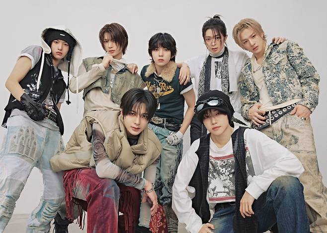 C9엔터테인먼트 제공