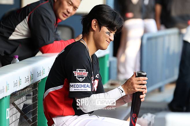 ▲ 지난해 햄스트링 부상으로 사실상 시즌을 날린 김도영은 올해 천천히 몸을 예열하며 자신의 원래 모습을 찾아가고 있다 ⓒ곽혜미 기자