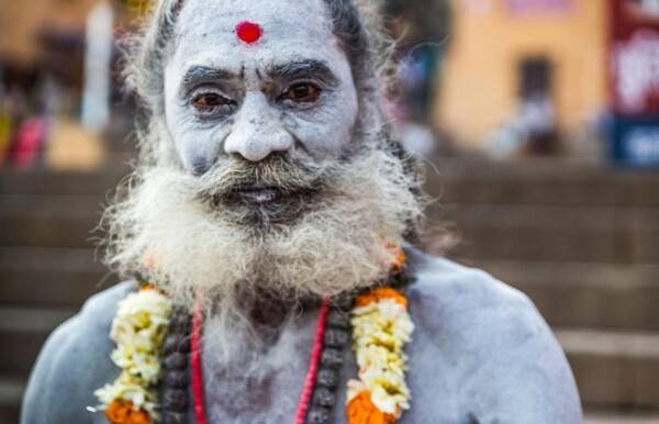 갠지스 강에서 만난 사두(수행자).