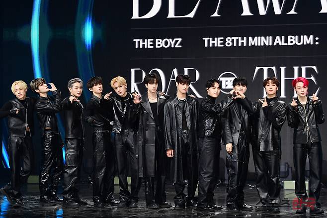 미니 8집 `비 어웨이크(BE AWAKE)` 쇼케이스에 참석한 더보이즈. ⓒ이혜영 기자 lhy@hankooki.com