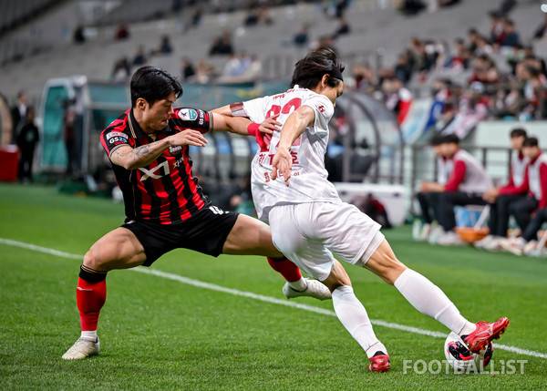 최준(왼쪽, FC서울), 한지호(오른쪽, 부천FC). 서형권 기자