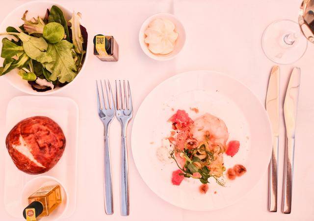 스위스 항공 취리히-인천 노선의 비즈니스석 기내식 전채.