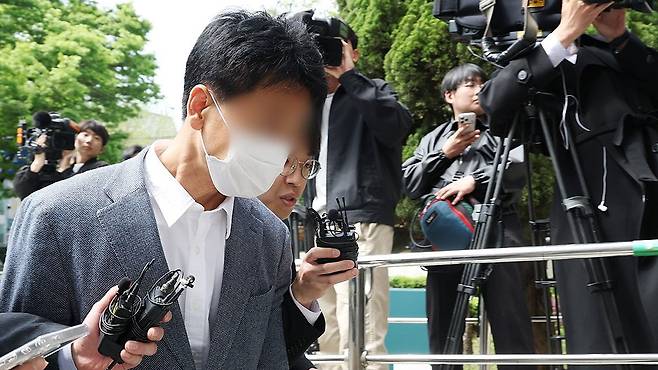 '수사무마 의혹' 현직 경찰