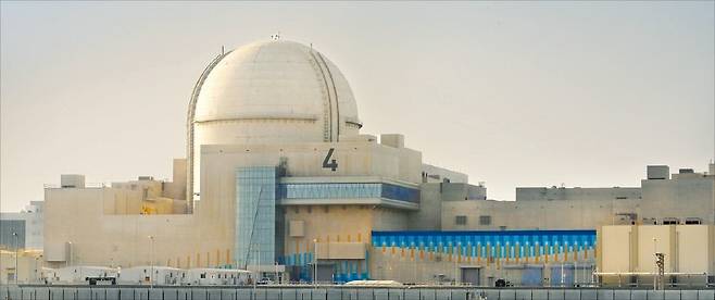 한국전력과 UAE 원자력공사가 합작 투자로 세운 바라카원전 4호기 모습. /한국전력 제공