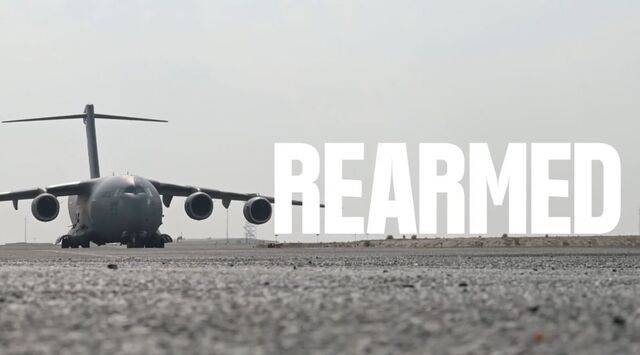 미국 중부사령부가 22일(현지시간) 엑스에 공개한 영상의 한 장면. 영상에는 ‘REARMED(재무장)’ ‘READY(준비)’ 등의 메시지가 함께 등장해 미군이 대비태세를 갖추고 있음을 강조했다. 엑스 캡처
