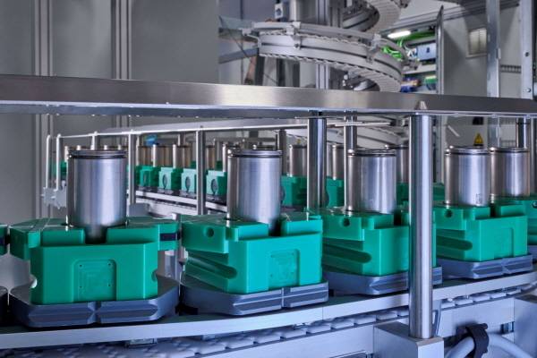 BMW그룹, CRTA와 협력…“AI로 배터리 셀 소재·시간 50% 절감” [사진 제공=BMW그룹]