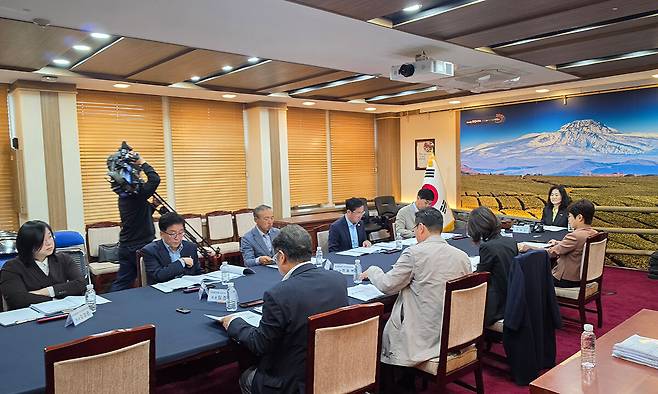 22일 열린 제주도의회의원 선거구획정위원회 회의.