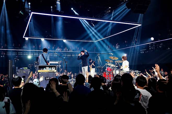 4월3일 <스페이스 공감> ‘홈커밍데이’ 무대에 선 실리카겔. ⓒEBS 제공