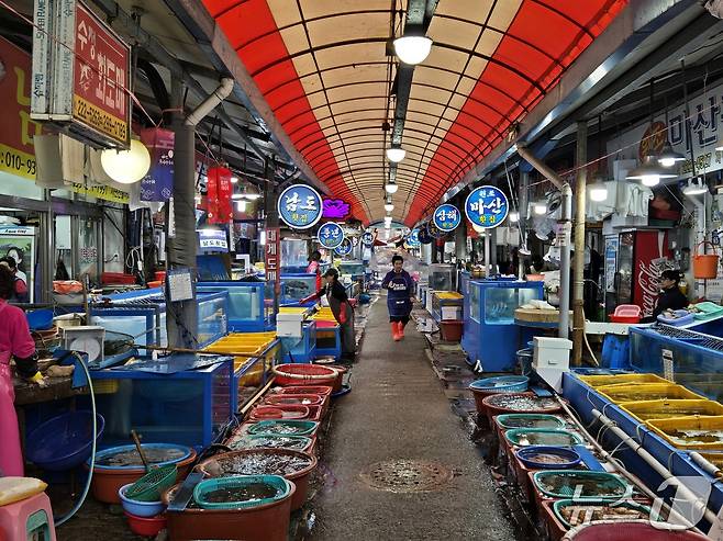 22일 경남 창원 마산합포구 마산어시장의 모습. 26.04.22 ⓒ 뉴스1 손승환 기자