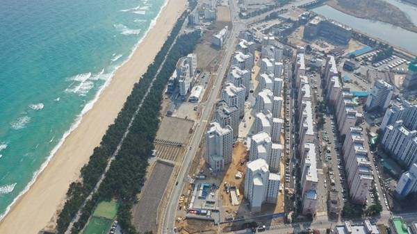 올해 8월 입주를 앞 둔 ‘강릉 오션시티 아이파크’ 현장