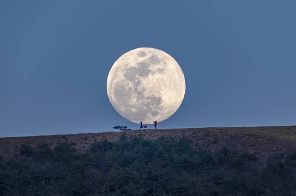 우수상을 받은 '아름다운 사진작업(최상주)'. [사진=천문연]