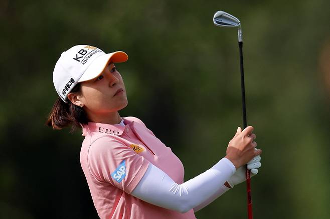 전인지가 16일(현지 시간) 미국 캘리포니아주 엘카바예로 골프장에서 열린 미국여자프로골프(LPGA) 투어 JM 이글 LA 챔피언십 1라운드 15번 홀에서 티샷을 하고 있다. AFP연합뉴스