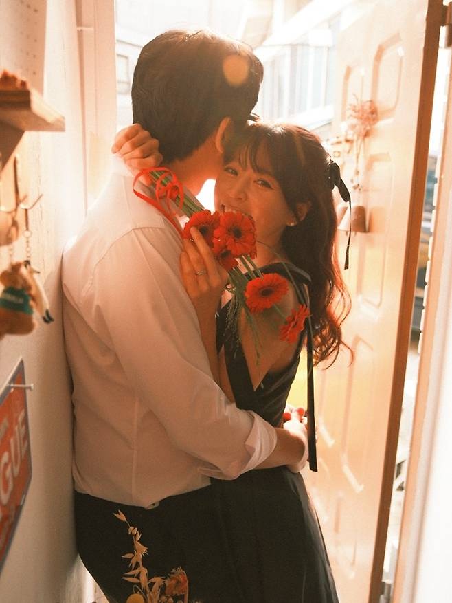 사진|오마주 SNS