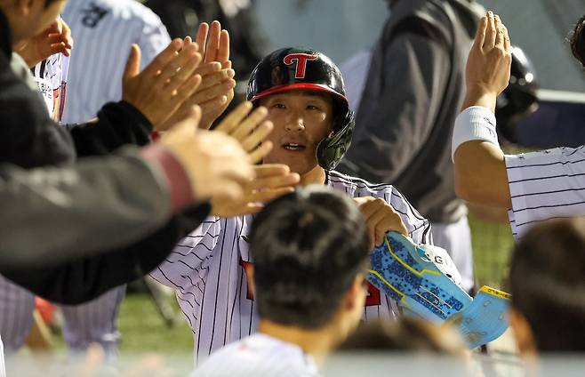 22일 한화전에서 시즌 1호 홈런을 친 송찬의 [LG 트윈스 제공. 재판매 및 DB 금지]