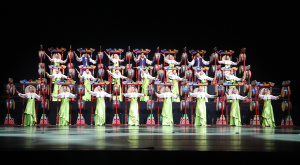 창원시립무용단 73회 정기공연 <풍류정담> 중 오고무. /주성희 기자