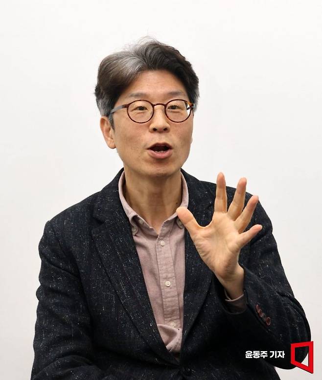 황병선 빅뱅엔젤스 대표가 아시아경제와 인터뷰를 하고 있다. 윤동주 기자