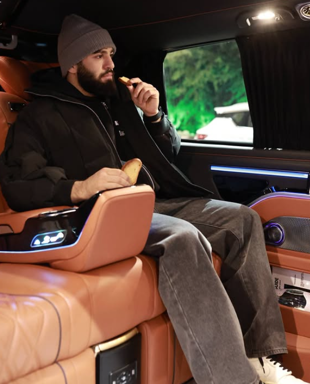 아르만 사루키안. 사진=사루키안 SNS