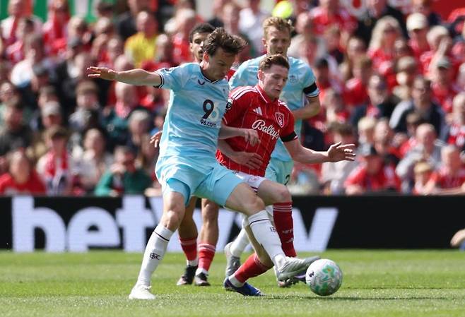 SOCCER-ENGLAND-NFO-BUR/