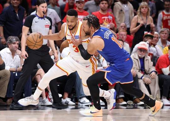 돌파하는 C.J. 매컬럼. / 사진=연합뉴스