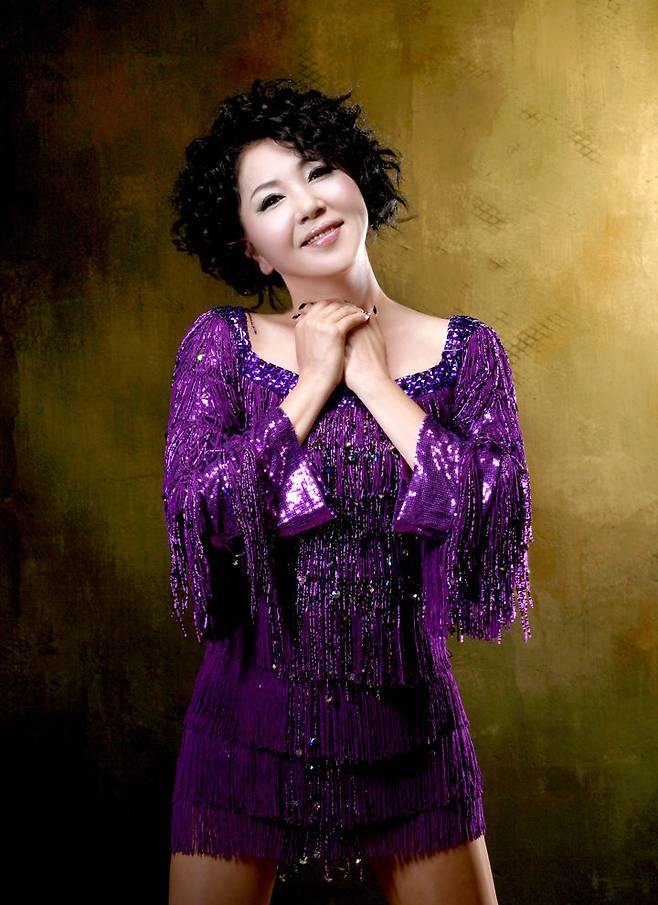 [서울=뉴시스] 이은하. (사진 = 밀키웍스 엔터테인먼트 제공) 2026.04.24 photo@newsis.com *재판매 및 DB 금지