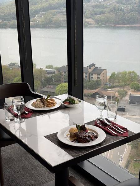 블룸비스타 호텔, 스카이라운지