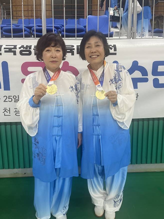 ▲ 최성규(오른쪽)·최은규 자매. /사진제공=최은규