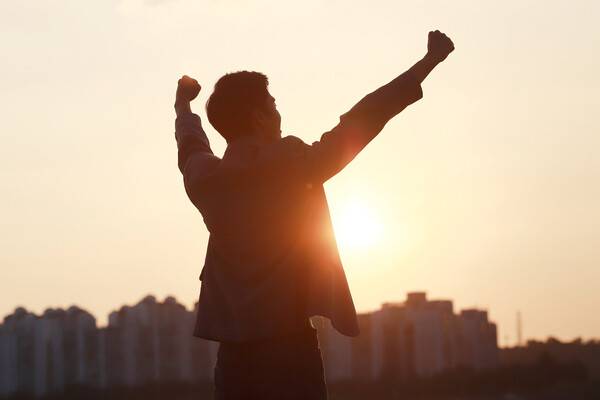 올해 5월은 노동절과 석가탄신일 연휴가 두 번 자리잡고 있어 직장인들의 기대감이 커지고 있다. 바쁜 일상 속에서 휴식을 취하기 위한 여행 수요도 늘어날 것으로 보인다. 클립아트코리아 제공