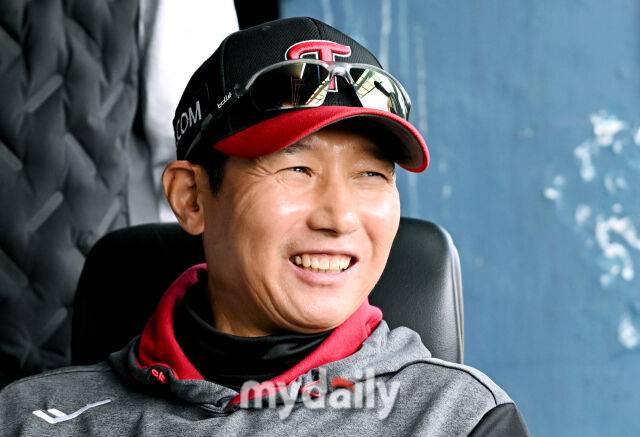 22일 경기를 준비하는 염경엽 감독의 모습./마이데일리