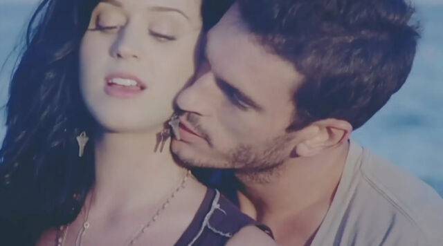 케이티 페리, 조쉬 클로스./뮤직비디오