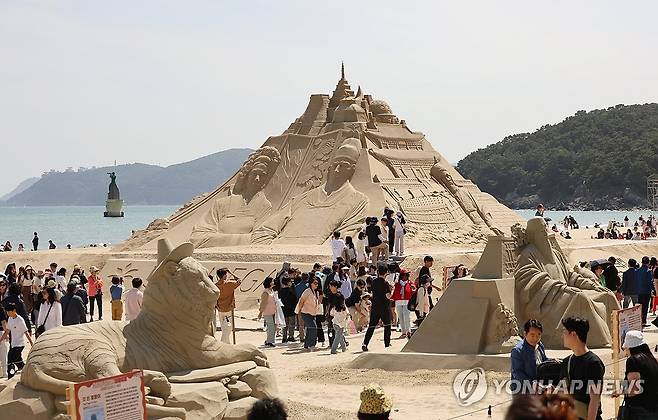 지난해 해운대 모래 축제 모습 [연합뉴스 자료사진]