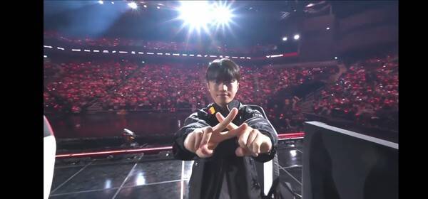 26일 인천 영종도 인스파이어 아레나에서 열린 LCK 정규 시즌 1라운드 T1과 BNK 피어엑스 경기, T1이 인천 영종도 홈그라운드에서 BNK 피어엑스를 2대0으로 꺾고 3연승을 질주했다. (T1 & BNK피어엑스=2:0)./사진=네이버 치지직 라이브영상 캡처