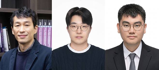 정창욱 UNIST 교수팀(왼쪽부터 정 교수, 이석기 연구원, 홍기용 연구원)