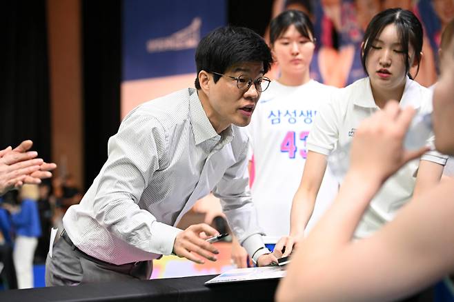 하상윤 용인 삼성생명 감독. 사진=WKBL