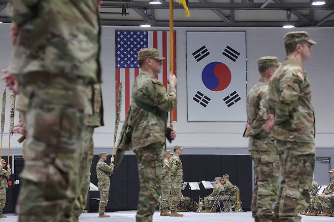 미 2사단과 한미연합사단 순환배치 부대 임무 교대식/사진=연합뉴스