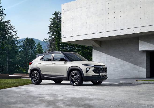 한국에서 생산하는 전력 수출 모델인 쉐보레 '트레일블레이저'.  GM